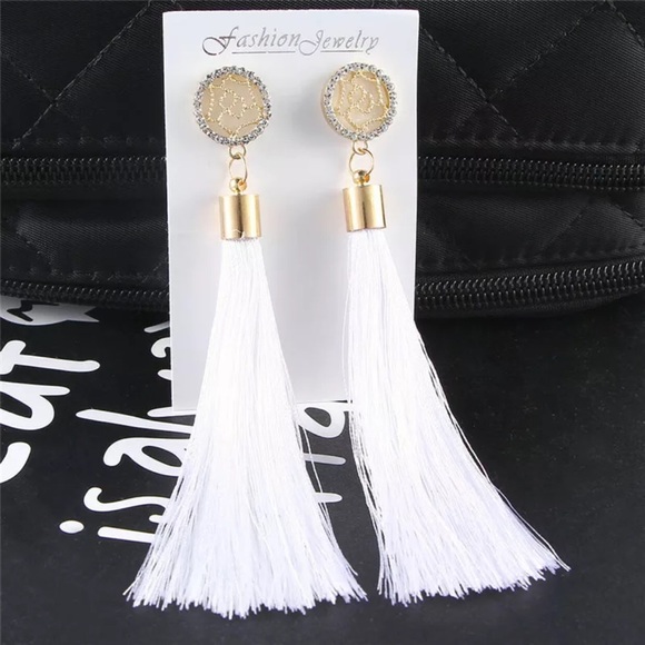 🇺🇸RED, WHITE OR BLUE STUD TASSEL EARRINGS🇺🇸 - Picture 3 of 8